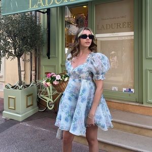 selkie dress in la belle etoile.Worn once. Looksbrand new (excellent condition)